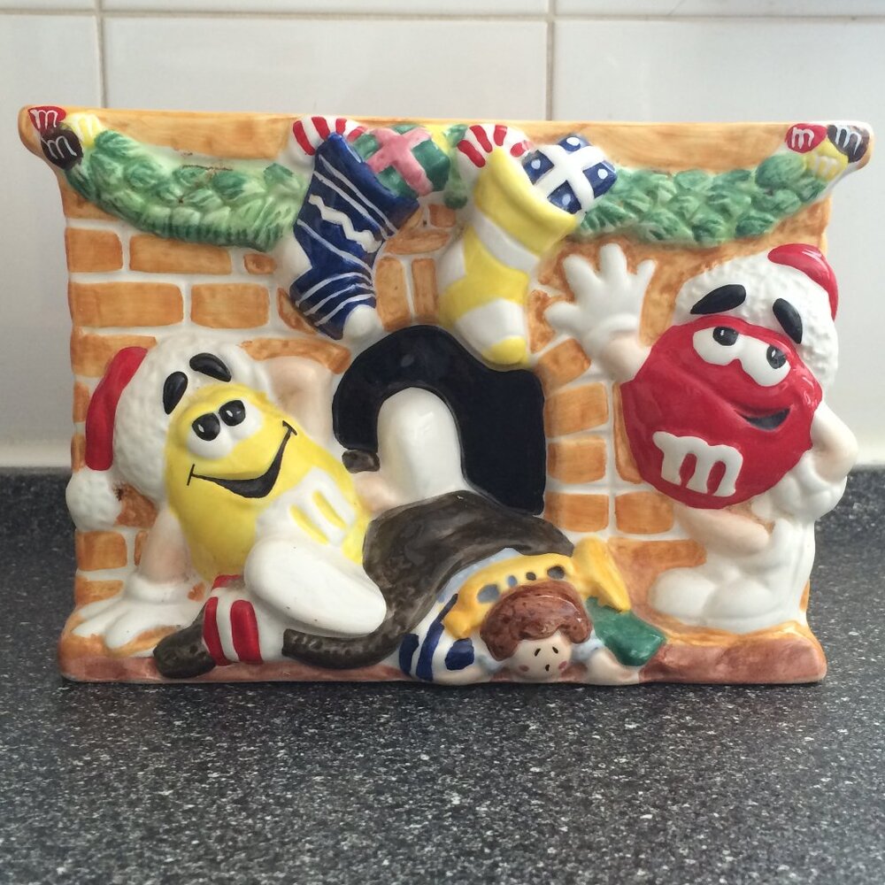 M&Ms Christmas FTD Candy Bowl Dish Fireplace Red Yellow Ceramic Collectible